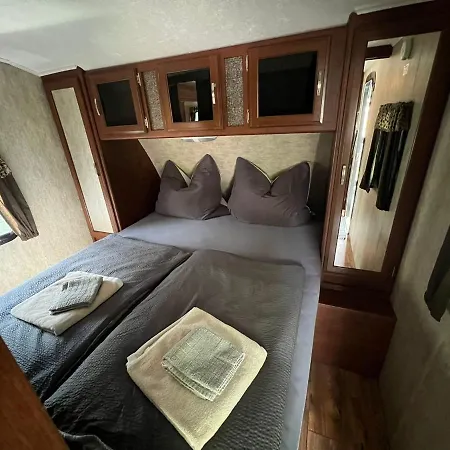 Passport - Us-wohnwagen Apartment Brandenburg (Brandenburg an der Havel)